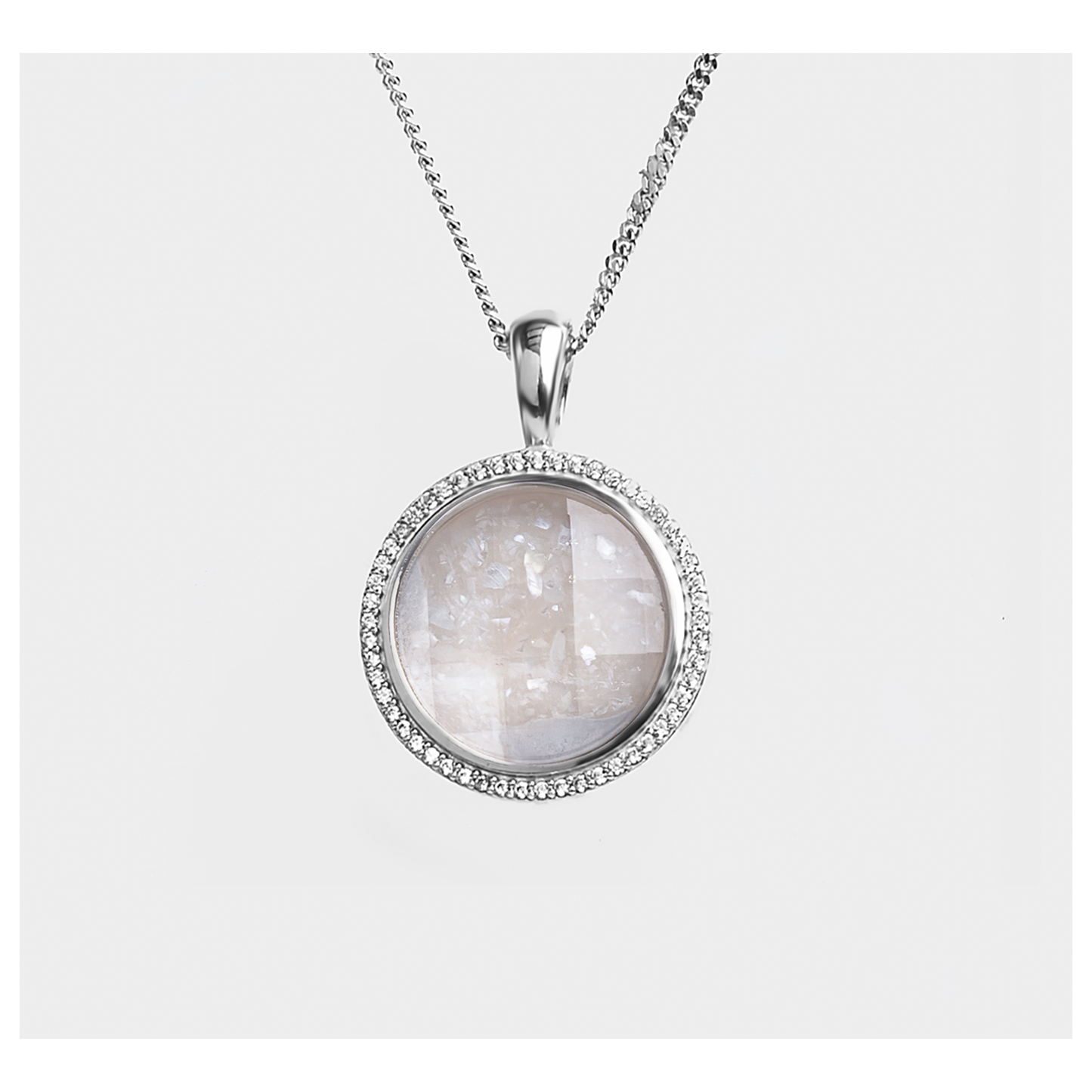 Round Pendant